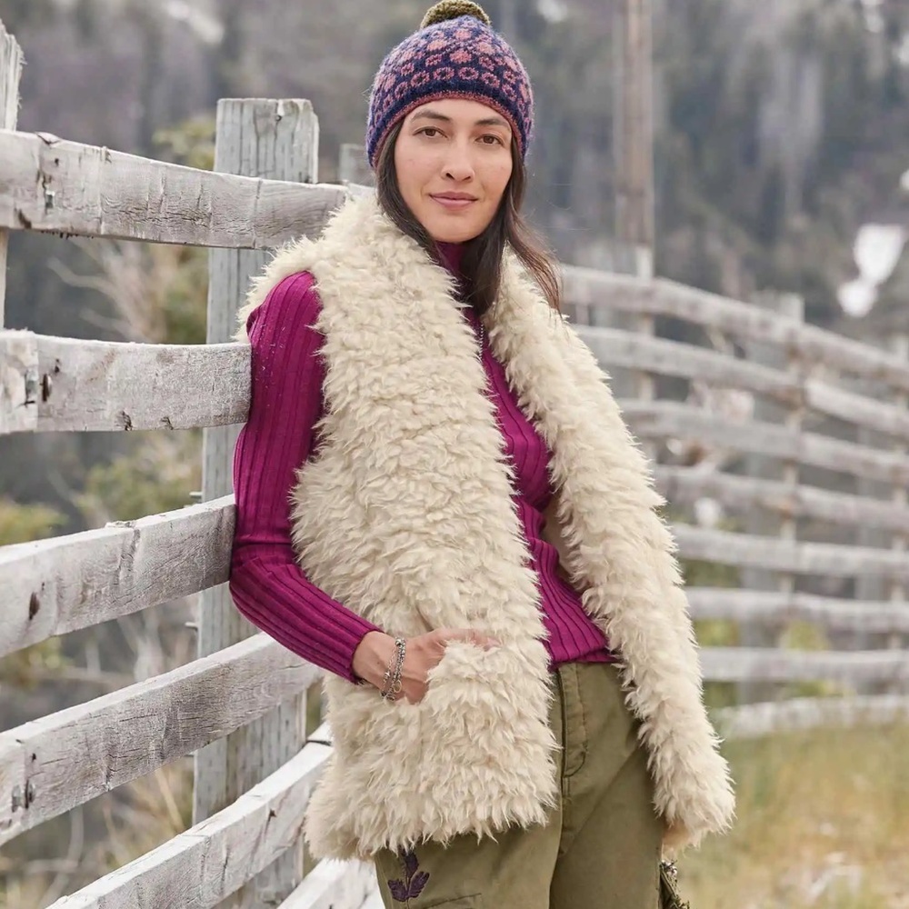 Sundance Dylan Bergen Vest Faux Fur Vest Jacket Small Pockets Lined Cozy Winter